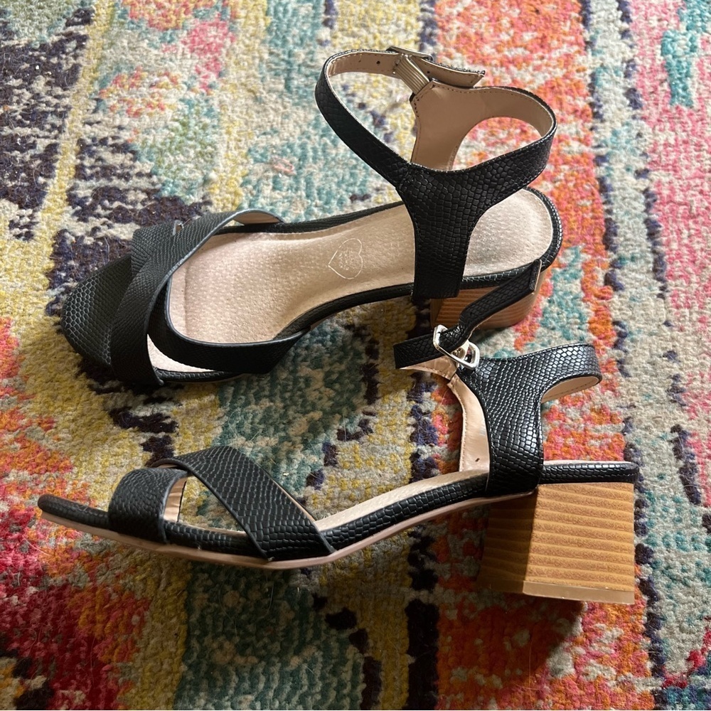 Primark size 7 black faux snakeskin leather strappy block heel sandals